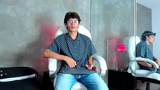 Ethan todd online show from May 2026 03:24:02 AM