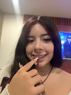 Snapshot of softdoll-_ chatting on June 2026 12:09:02 AM softdoll- online show from June 2026 12:09:02 AM