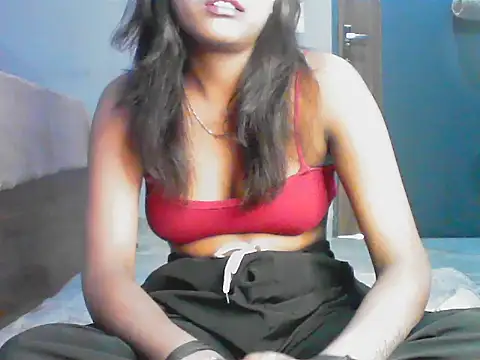 Diana Penty online show from May 2026 09:26:01 AM