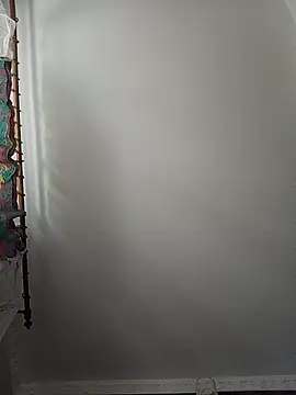 Snapshot of LisichkaOksana chatting on June 2026 08:06:02 AM LisichkaOksana online show from June 2026 08:06:02 AM
