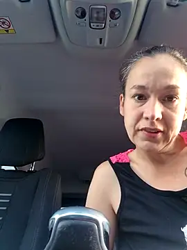 Snapshot of adelinegirly chatting on June 2026 04:24:01 AM adelinegirly online show from June 2026 04:24:01 AM