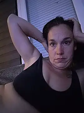adelinegirly online show from July 2026 08:59:01 PM