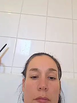 adelinegirly online show from August 2026 11:15:02 AM