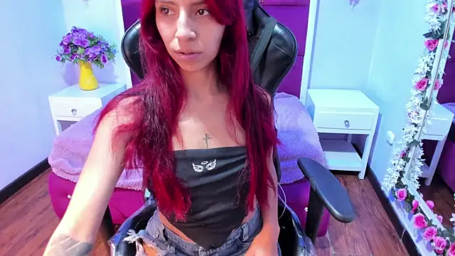 Snapshot of NinaaXXX_ chatting on June 2026 10:10:01 PM NinaaXXX online show from June 2026 10:10:01 PM