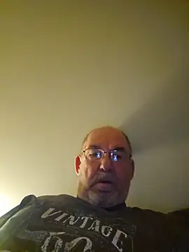 Snapshot of shyguytm chatting on June 2026 09:55:02 AM shyguytm online show from June 2026 09:55:02 AM
