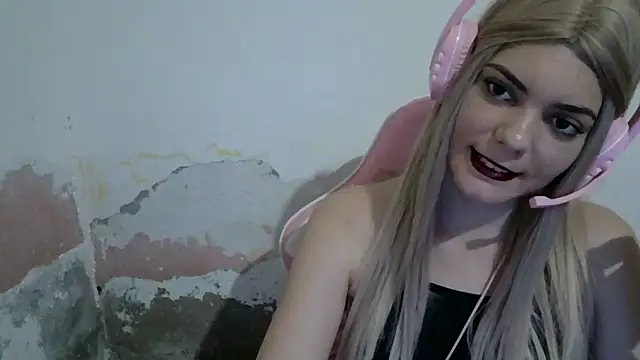 Snapshot of Angel_Ristoww chatting on June 2026 11:54:02 PM Angel Ristoww online show from June 2026 11:54:02 PM