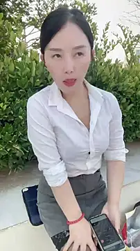 lylxili online show from July 2026 10:39:01 AM