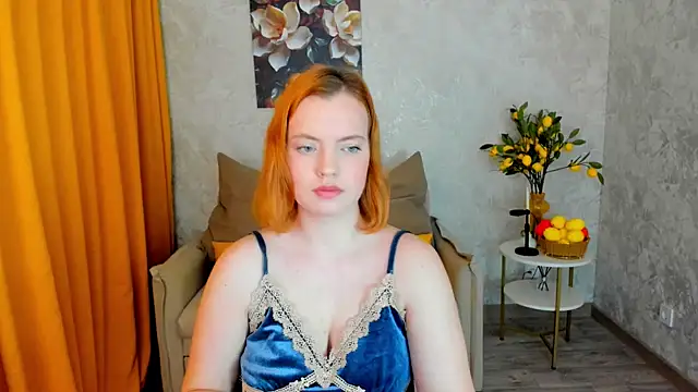 Snapshot of NataliMoor chatting on June 2026 04:50:01 AM NataliMoor online show from June 2026 04:50:01 AM