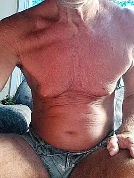 daddygil69 online show from June 2026 01:17:01 AM
