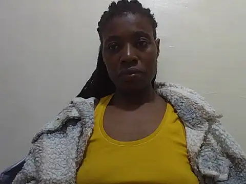 Snapshot of Eebony_Bubbly chatting on May 2026 06:09:01 PM Eebony Bubbly online show from May 2026 06:09:01 PM
