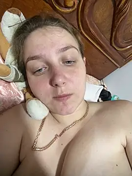 Snapshot of Loulou_fck chatting on August 2026 09:14:01 PM Loulou fck online show from August 2026 09:14:01 PM