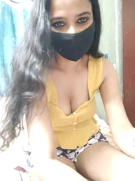 Snapshot of Amrita_Thakur01 chatting on June 2026 06:19:02 AM Amrita Thakur01 online show from June 2026 06:19:02 AM