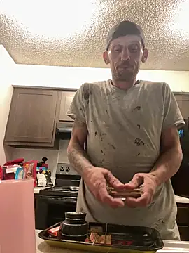 Snapshot of ScuttledStowaway chatting on June 2026 07:32:02 AM ScuttledStowaway online show from June 2026 07:32:02 AM