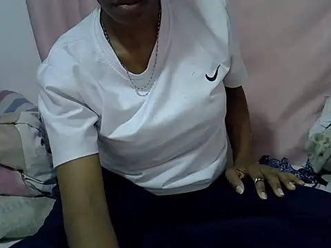 ebonypretty2 online show from July 2026 09:50:02 PM
