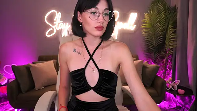 EviiLune online show from August 2026 08:29:01 PM