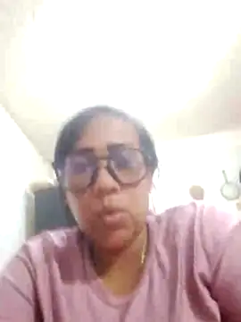 Snapshot of OliviaWilliamm chatting on June 2026 09:51:01 PM OliviaWilliamm online show from June 2026 09:51:01 PM