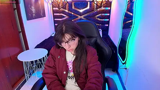Allyshon  online show from June 2026 07:57:02 PM