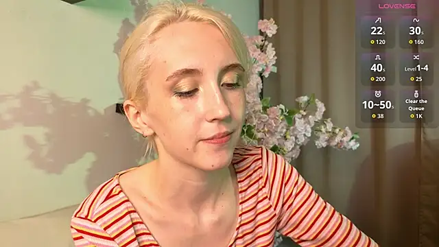 Elen  Moore online show from June 2026 10:43:02 AM