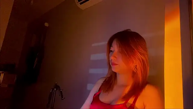 Snapshot of Mami_Ally chatting on June 2026 01:17:02 PM Mami Ally online show from June 2026 01:17:02 PM