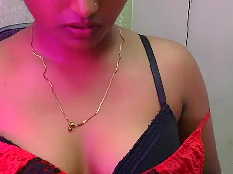 Snapshot of Itz-jasleen chatting on June 2026 05:12:02 AM Itz-jasleen online show from June 2026 05:12:02 AM
