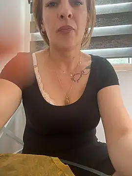 Snapshot of Hot-Milf4U chatting on June 2026 11:30:02 AM Hot-Milf4U online show from June 2026 11:30:02 AM