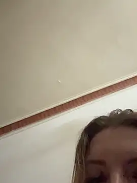 sofivibe online show from May 2026 10:14:02 PM
