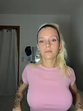 Snapshot of AnnaCherie chatting on June 2026 05:50:02 PM AnnaCherie online show from June 2026 05:50:02 PM