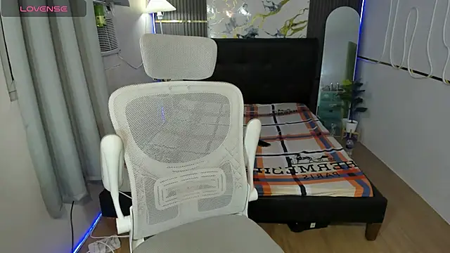 Snapshot of Alexa_therealhorsecock chatting on July 2026 01:51:01 AM Alexa therealhorsecock online show from July 2026 01:51:01 AM