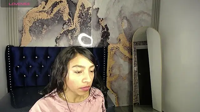 Snapshot of Adarasuri_v chatting on June 2026 02:58:01 AM Adarasuri v online show from June 2026 02:58:01 AM