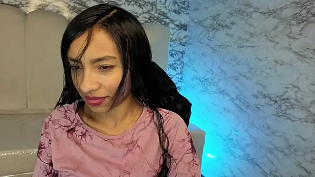 Snapshot of Adarasuri_v chatting on June 2026 03:29:02 AM Adarasuri v online show from June 2026 03:29:02 AM
