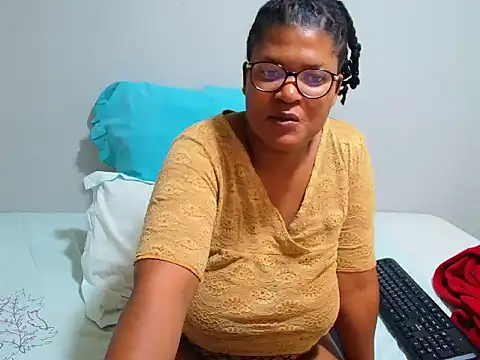 CandyYumsAerolaXX online show from June 2026 07:13:02 AM