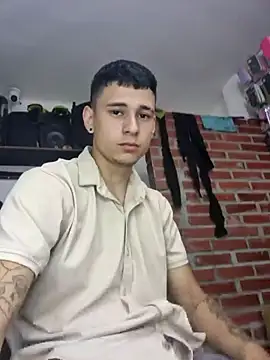 Snapshot of tom_latin chatting on July 2026 07:05:02 PM tom latin online show from July 2026 07:05:02 PM