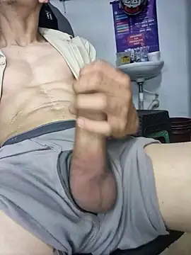 Snapshot of tom_latin chatting on July 2026 07:11:01 AM tom latin online show from July 2026 07:11:01 AM