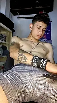 Snapshot of tom_latin chatting on July 2026 08:22:01 PM tom latin online show from July 2026 08:22:01 PM