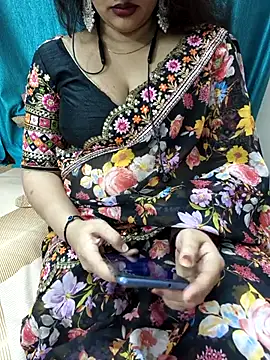 Snapshot of kavyabhabhi chatting on June 2026 08:39:01 AM kavyabhabhi online show from June 2026 08:39:01 AM