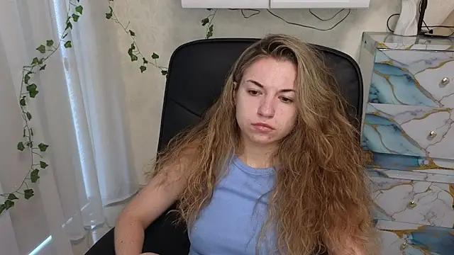 Ulyanixx online show from June 2026 03:53:01 AM
