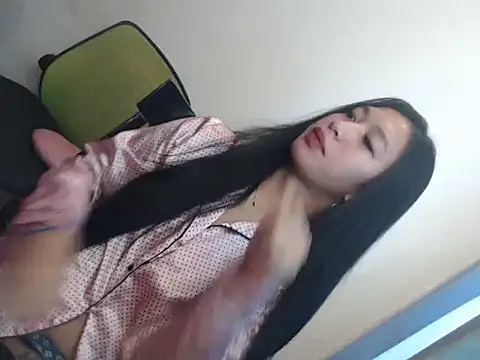 Snapshot of goddess_ashanti chatting on June 2026 01:39:01 AM goddess ashanti online show from June 2026 01:39:01 AM