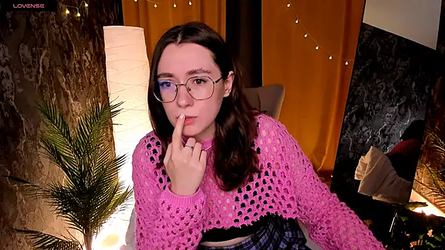 Snapshot of polly_pop_ chatting on July 2026 02:46:02 AM polly pop online show from July 2026 02:46:02 AM