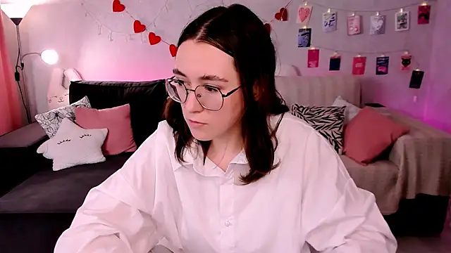 Snapshot of polly_pop_ chatting on July 2026 09:25:02 AM polly pop online show from July 2026 09:25:02 AM