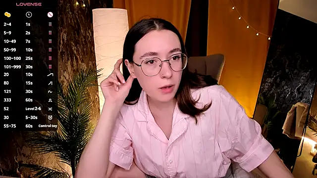 Snapshot of polly_pop_ chatting on July 2026 09:57:01 AM polly pop online show from July 2026 09:57:01 AM