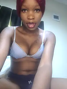 Snapshot of naughty_silvy chatting on June 2026 06:31:01 PM naughty silvy online show from June 2026 06:31:01 PM