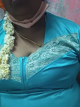 Snapshot of geetha431 chatting on June 2026 07:04:02 PM geetha431 online show from June 2026 07:04:02 PM
