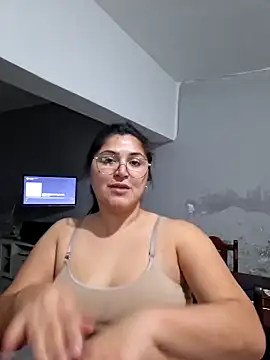 Snapshot of morena95_ chatting on June 2026 02:34:02 PM morena95 online show from June 2026 02:34:02 PM