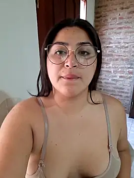 Snapshot of morena95_ chatting on June 2026 08:24:01 PM morena95 online show from June 2026 08:24:01 PM