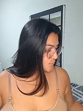 Snapshot of morena95_ chatting on June 2026 08:01:01 PM morena95 online show from June 2026 08:01:01 PM
