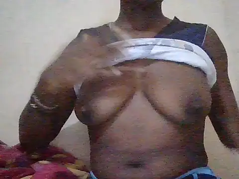 Snapshot of hornygall24 chatting on June 2026 11:10:01 PM hornygall24 online show from June 2026 11:10:01 PM