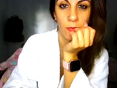 Snapshot of lujancita8 chatting on May 2026 12:01:01 PM lujancita8 online show from May 2026 12:01:01 PM