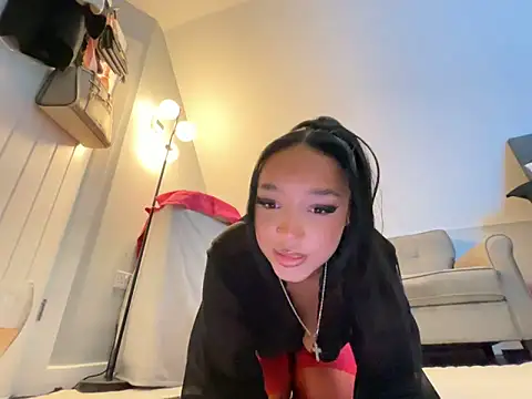 Snapshot of Caramelbbyxx chatting on June 2026 01:36:02 AM Caramelbbyxx online show from June 2026 01:36:02 AM