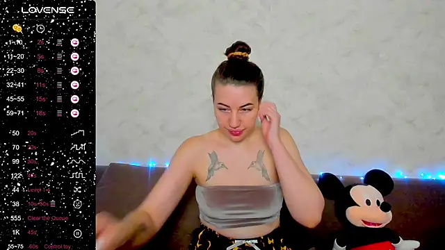 Snapshot of Arya_Curves chatting on July 2026 12:46:01 AM Arya Curves online show from July 2026 12:46:01 AM