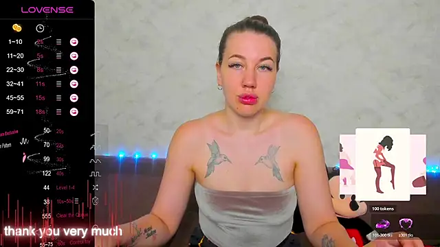 Snapshot of Arya_Curves chatting on July 2026 01:14:01 AM Arya Curves online show from July 2026 01:14:01 AM